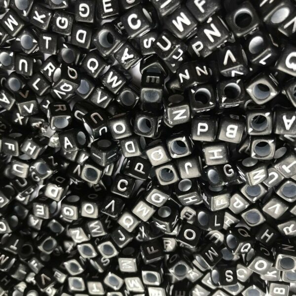 1600 Cubed Letter Beads + 20M String + 50 latched necklaces Creative Arts and Craft Jewellery Making